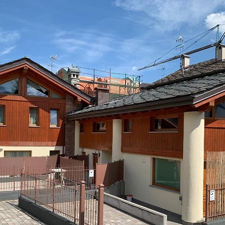 Casa Vacanze Anais Nus Eksteriør billede